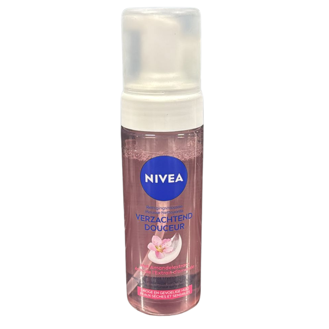 NIVEA Verzachtende Reinigingsmousse met Amandelolie